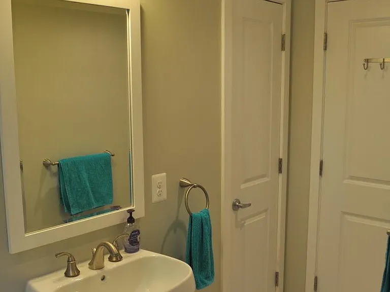first floor full bath with closet