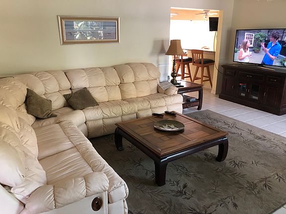 4th image of 6526 Bluewater Ave