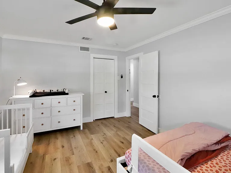 6111 Shadow Crest St — Photo 12