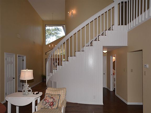 2nd image of 15522 Dawn Crest St