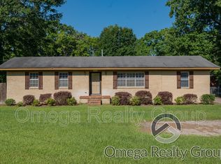 4641 Main St, Millbrook, AL 36054