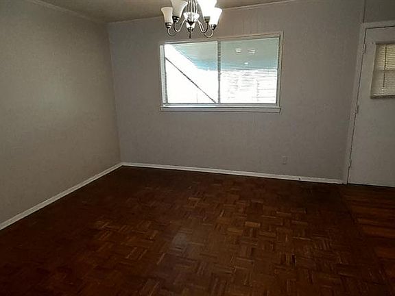 5th image of 2005 Candleberry Dr