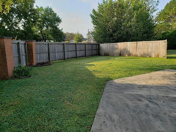 3rd image of 8232 Royal Oak Ct