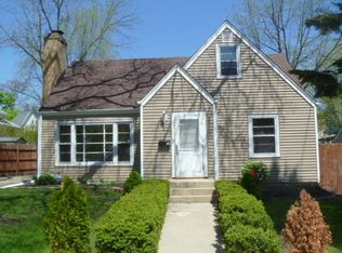 58 Souster Ave, Elgin, IL 60123