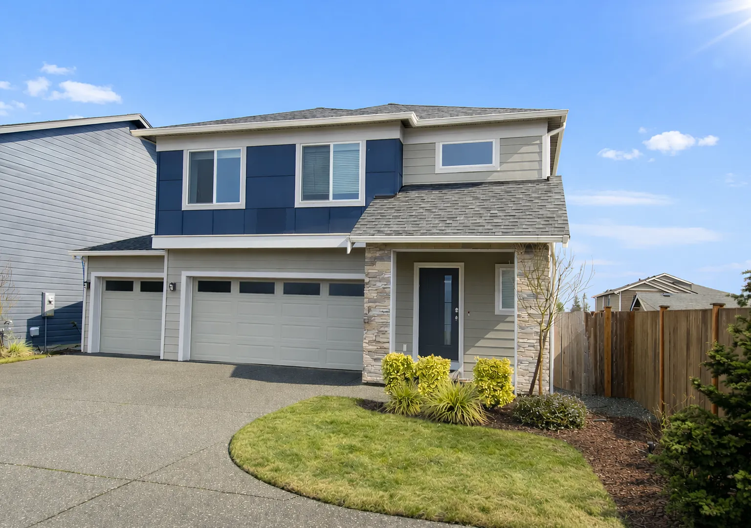 Beautiful 3BR Family Home | Loft, Private Backyard, Cul-de-Sac, 3-Car Garage — Photo 1