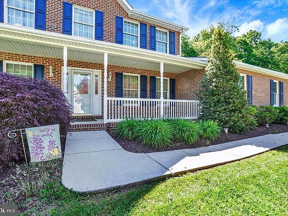 4th image of 30 McCurley Dr