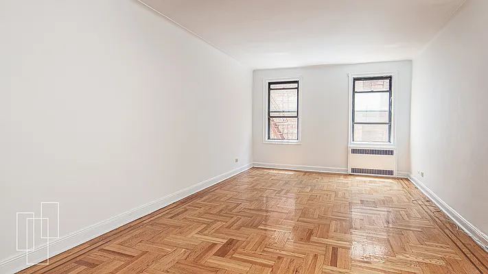 Rented by Garfield Realty  | media 16