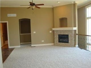 4th image of 2800 E 62nd St