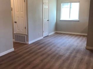 1117 Burkett St APT A, Taylor, TX 76574
