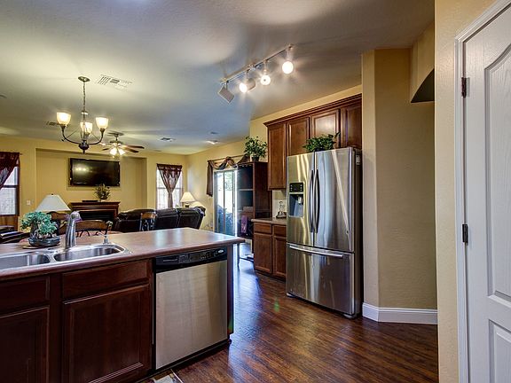 4th image of 18028 W Port Royale Ln