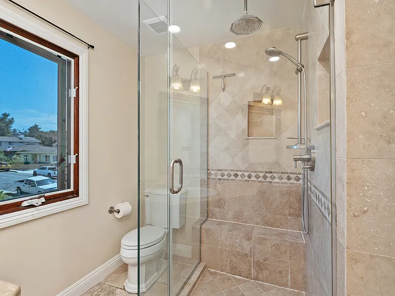 148 W Marquita #B — Photo 22