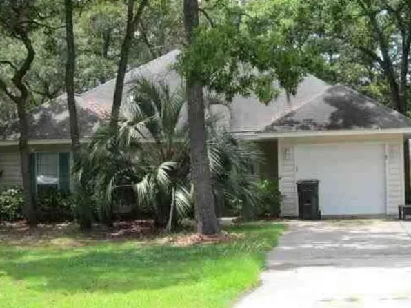 32 Lemoyne Ave, Hilton Head Island, SC 29928