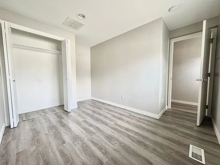 1255 E 5600 S — Photo 9