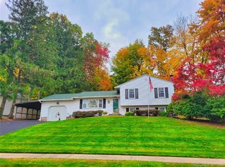 6 Bayberry Dr, Wallingford, CT 06492