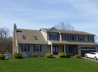 528 Albert Dr, Sinking Spring, PA 19608