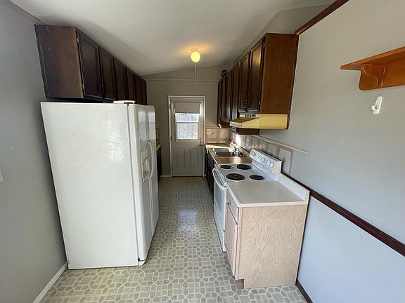 4th image of 1308 Beck Ln