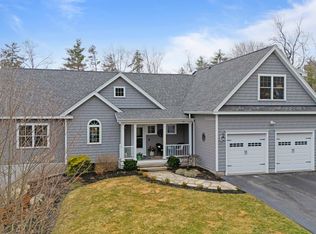 10 Prescott Heights Rd, Hooksett, NH 03106