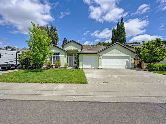 5th image of 1690 Gill Dr