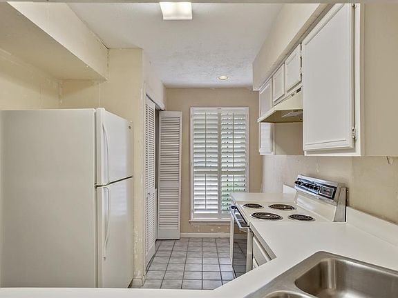2nd image of 777 Bering Dr APT 745A