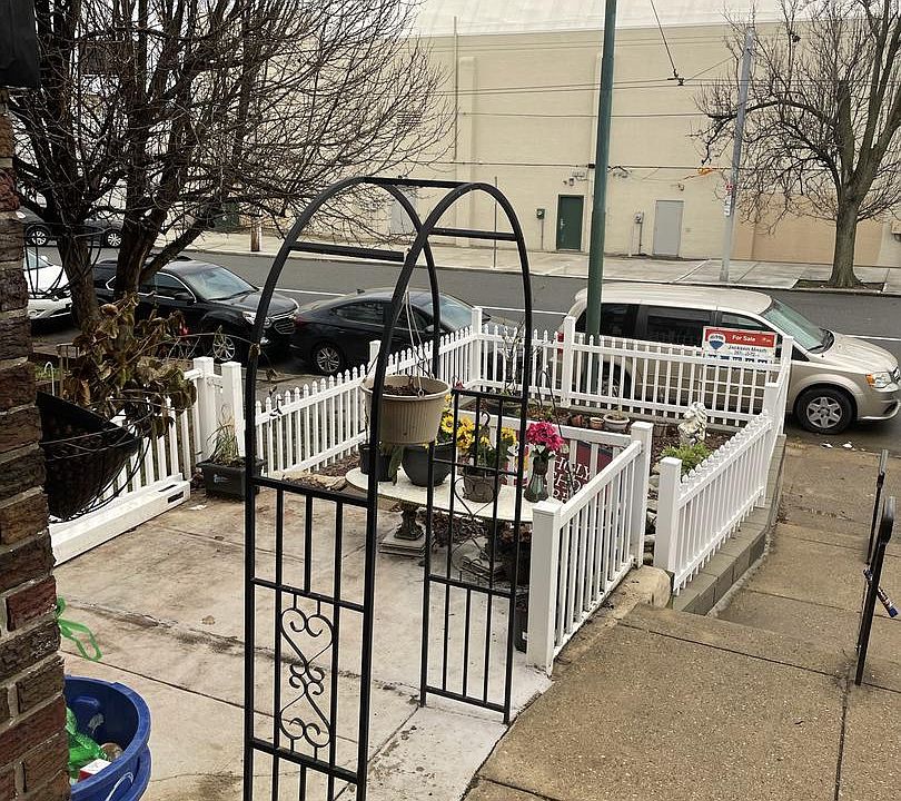 1st image of 3525 Ryan Ave