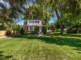 483 Saint Clair St, Chatham Kent, ON N7L3K6