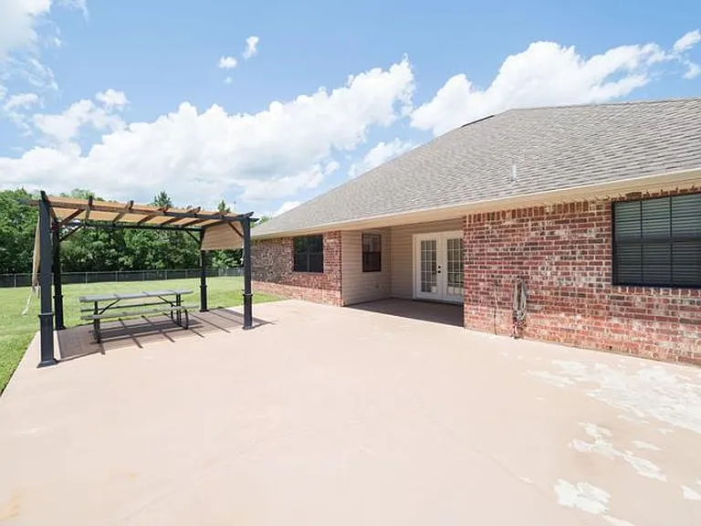 200 Sugar Ln — Photo 13
