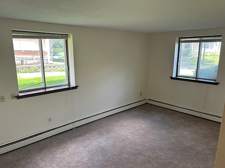 2640 Colfax Ave S #102 — Photo 9