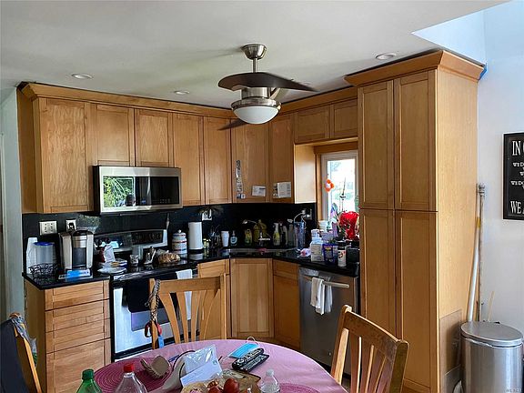 2nd image of 38 Petal Ln