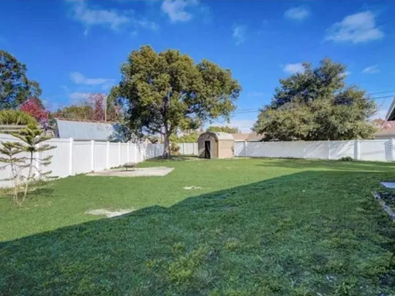 5205 Chenault Ave — Photo 17