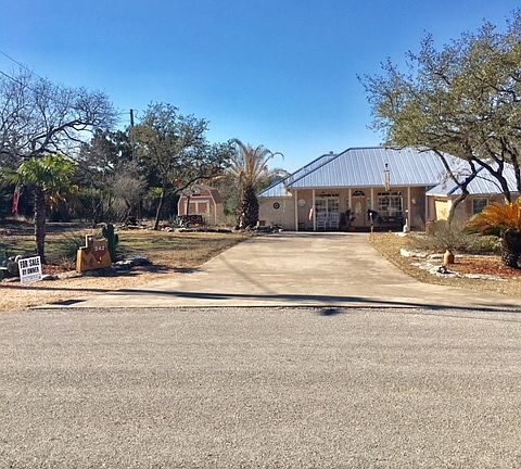 2nd image of 242 Toye Blvd
