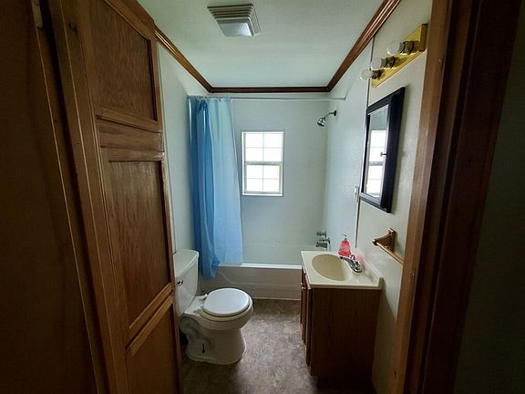 5th image of 1825 Junior St