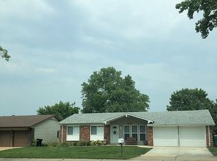2433 Whitshire Dr, Saint Louis, MO 63129