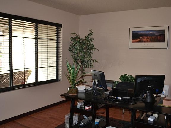 Office/den area-main level