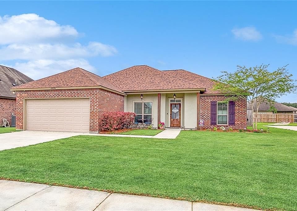 1st image of 28295 Lake Sabine Dr