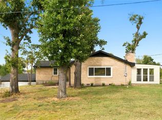 902 N 9th St, Rogers, AR 72756