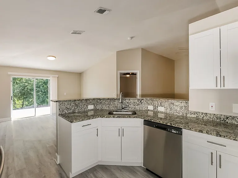 807 Rocky Mountain Ct — Photo 9
