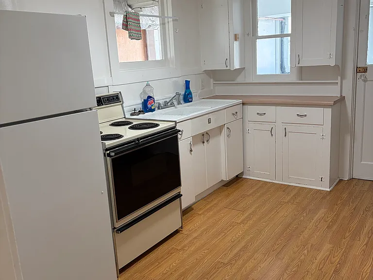 504 Liberty Ave — Photo 5