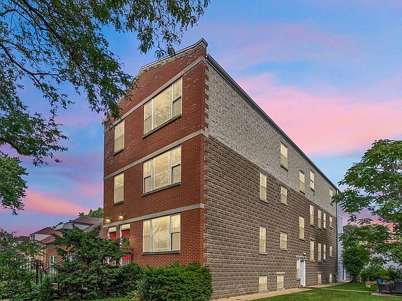 2nd image of 7223 N Oakley Ave APT 1E