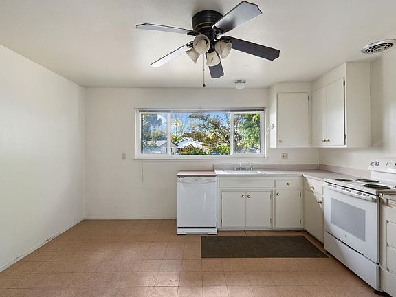 5th image of 7274 Alma Avenue