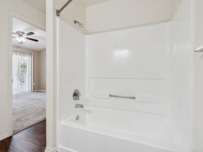 Vista Lake Ned — Photo 47