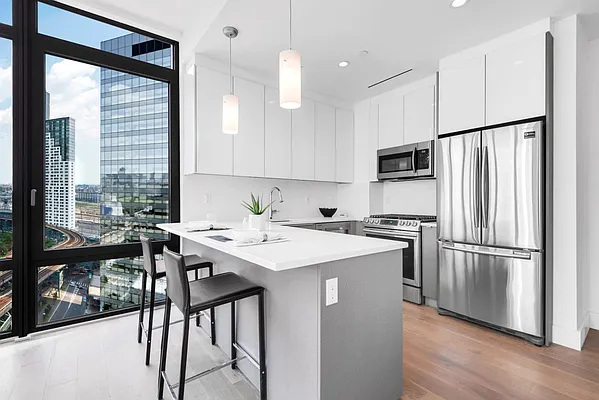 Rented by Modern Spaces | media 21