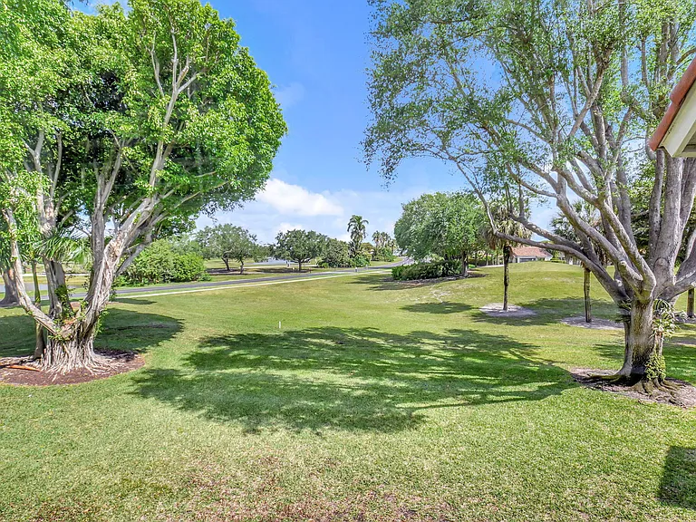 5715 Fairway Park Dr #201 — Photo 25