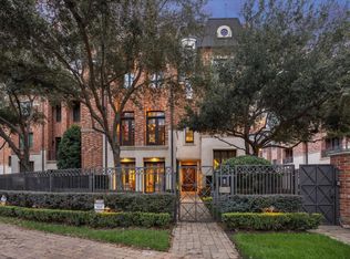 1225 Place Royale Way, Houston, TX 77056