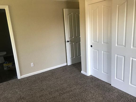 4th image of 2220 Eagle Dr