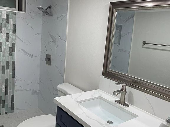 4th image of 8328 Mission Dr Unit B