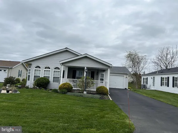 299 Blackberry Cir, New Hope, PA 18938