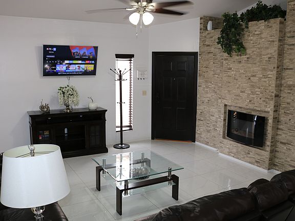 5th image of 327 E Camino Limon Verde
