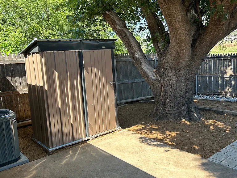 28 Teakwood Ln — Photo 12