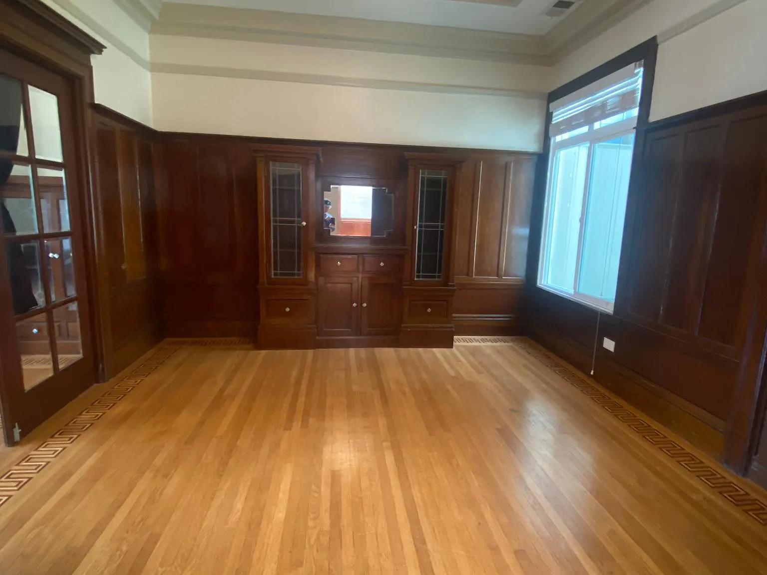 4 bed, $7,500 — Photo 2