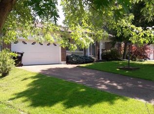 9663 Yorkshire Estates Dr, Saint Louis, MO 63126